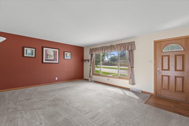 9414 W Oklahoma AVENUE, West Allis, WI 53227