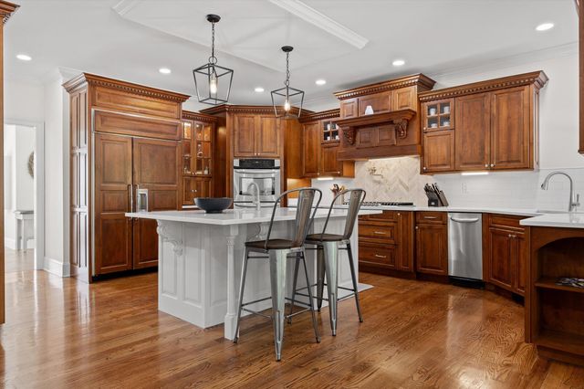 2023 River Bluff Drive, Hixson, TN 37343