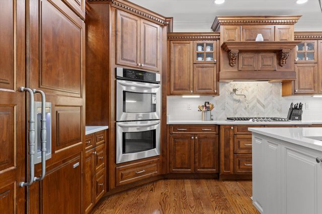 2023 River Bluff Drive, Hixson, TN 37343