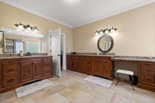 2023 River Bluff Drive, Hixson, TN 37343