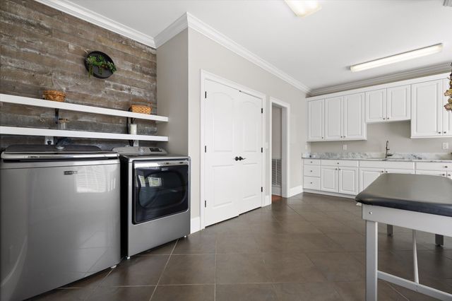 2023 River Bluff Drive, Hixson, TN 37343
