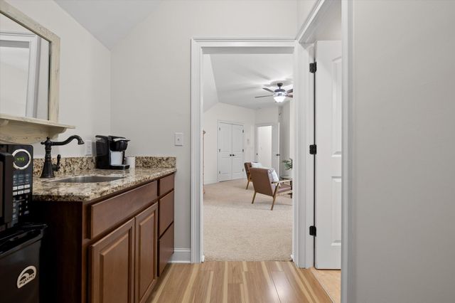 2023 River Bluff Drive, Hixson, TN 37343