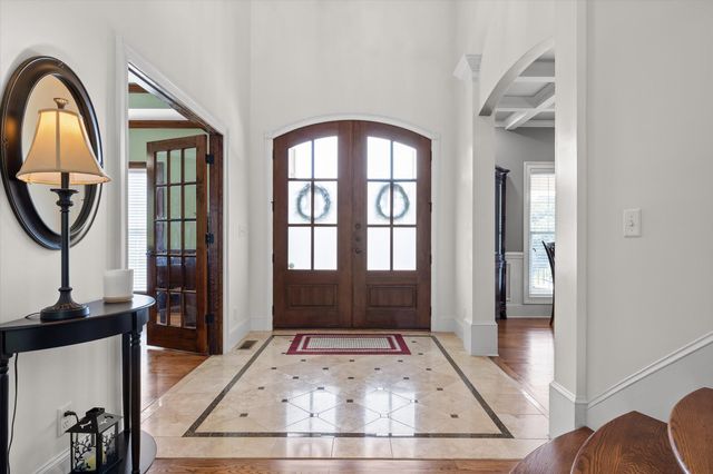 2023 River Bluff Drive, Hixson, TN 37343