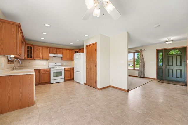 732 Sunflower Lane, Dyer, IN 46311