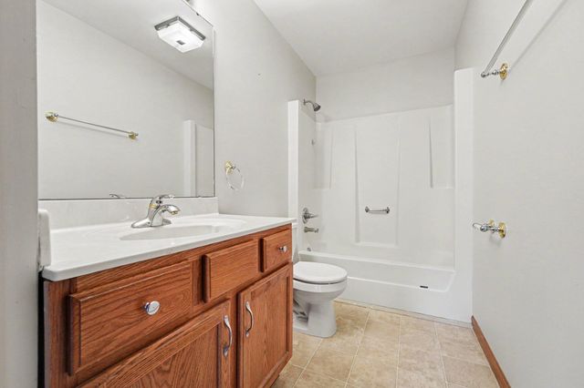 732 Sunflower Lane, Dyer, IN 46311