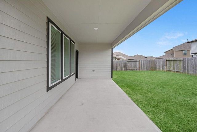 504 Fire Mountain Drive, Waller, TX 77484