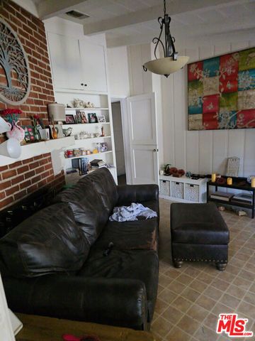 14137 Hamlin Street, Los Angeles, CA 91401