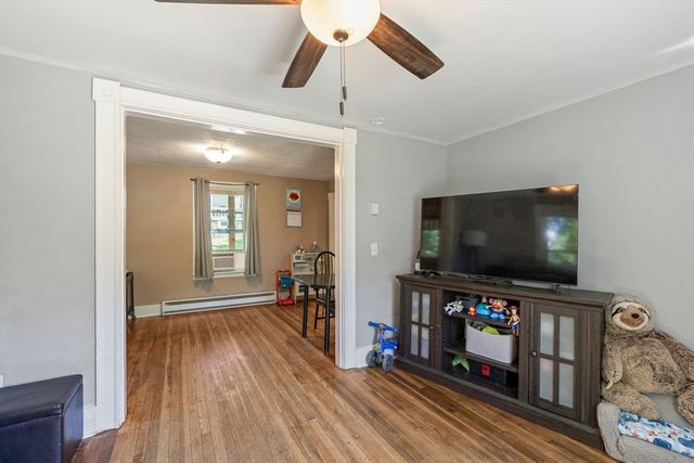 138 Charlton St, Southbridge, MA 01550
