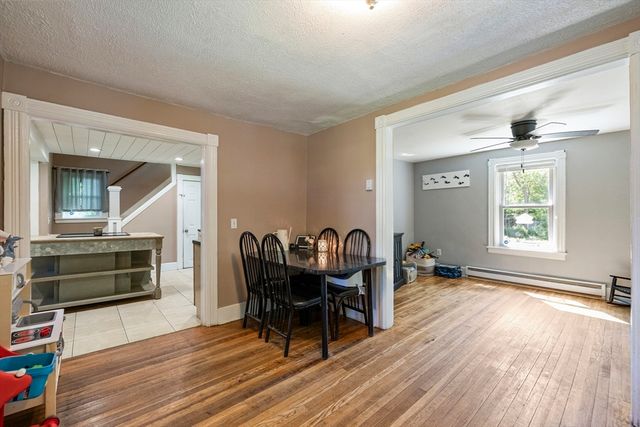 138 Charlton St, Southbridge, MA 01550