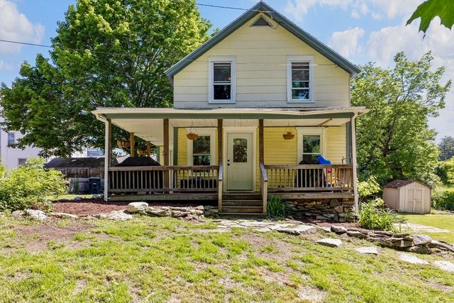 138 Charlton St, Southbridge, MA 01550