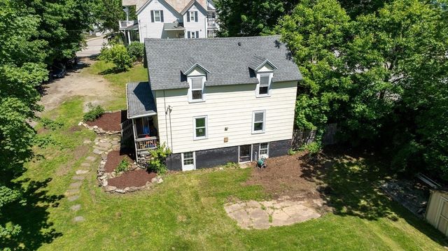 138 Charlton St, Southbridge, MA 01550