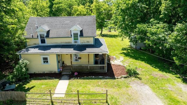 138 Charlton St, Southbridge, MA 01550