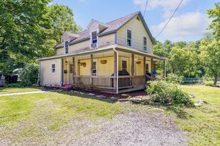 138 Charlton St, Southbridge, MA 01550