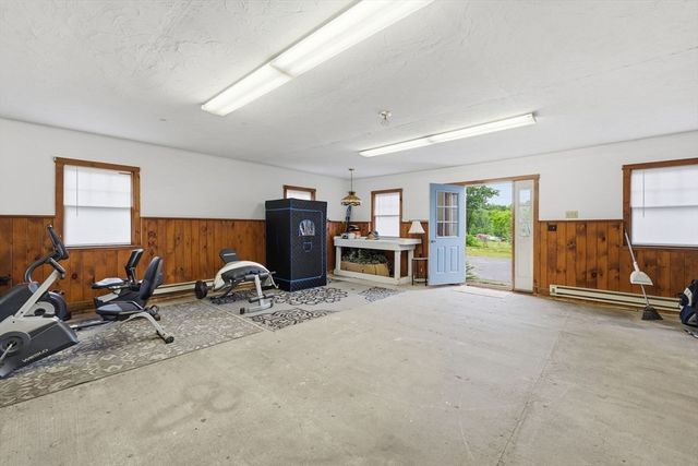 2 Mill St, Brookfield, MA 01506
