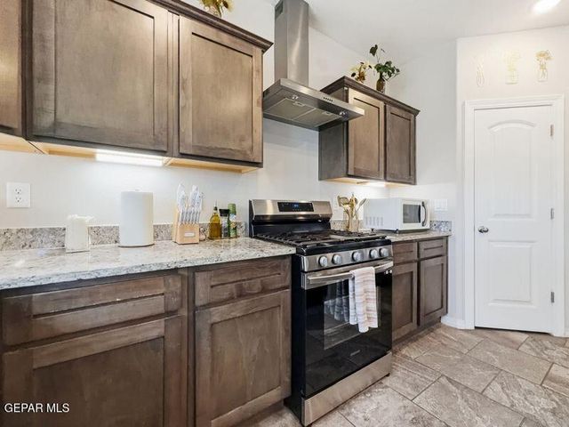 6625 LA PUESTA Drive, El Paso, TX 79932