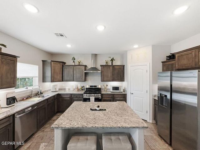 6625 LA PUESTA Drive, El Paso, TX 79932