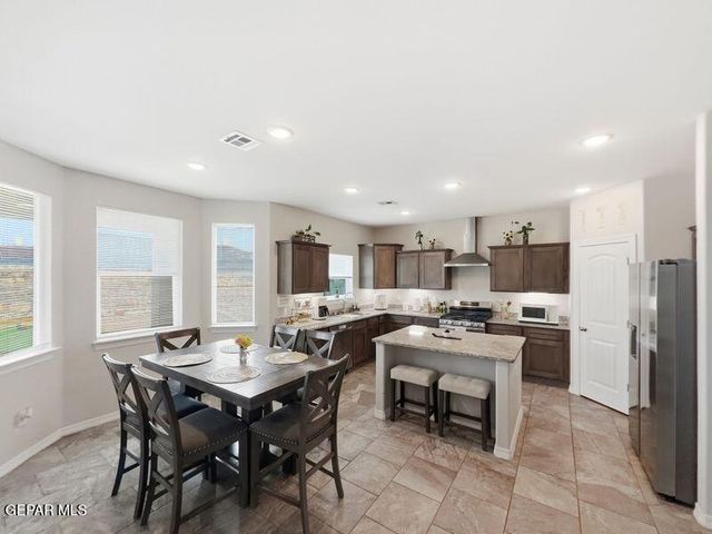 6625 LA PUESTA Drive, El Paso, TX 79932