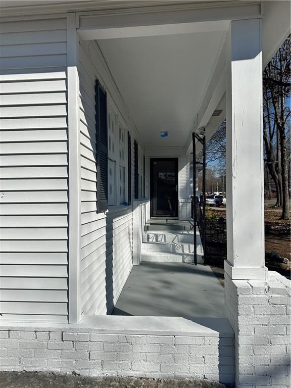 Image 2 of property listing at 108 rips Road, Calhoun, GA 30701