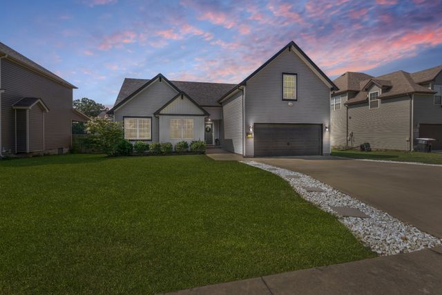 1871 Rains Rd, Clarksville, TN 37042
