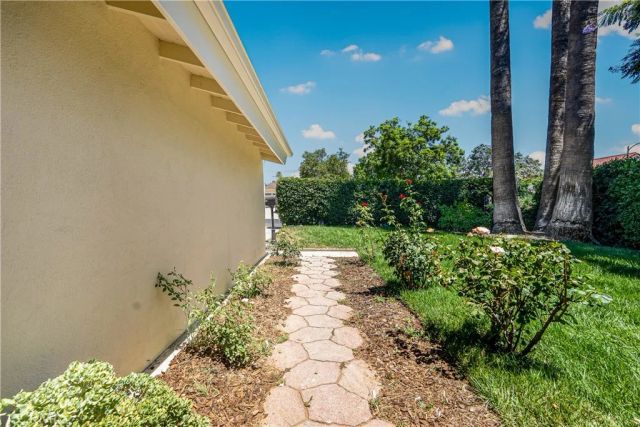16900 Labrador Street, Northridge, CA 91343