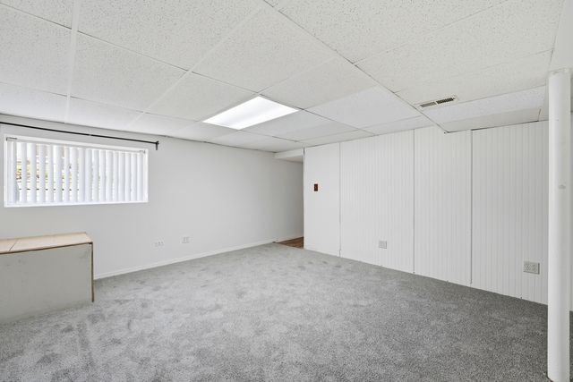 1343 Seabury Circle, Carol Stream, IL 60188