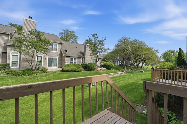 1343 Seabury Circle, Carol Stream, IL 60188