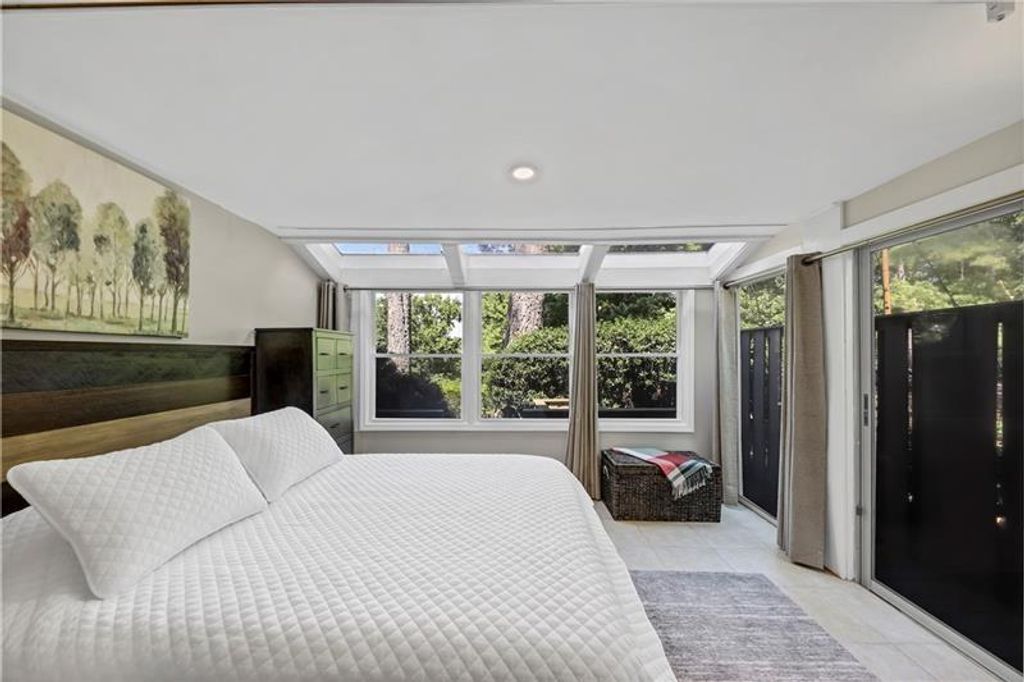 Image 21 of property listing at 141 Maison NW Place, Atlanta, GA 30327