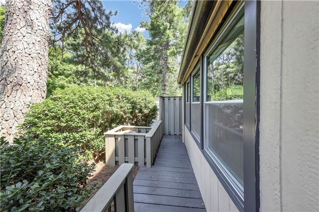 Image 23 of property listing at 141 Maison NW Place, Atlanta, GA 30327