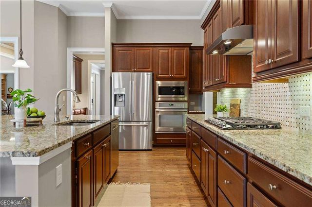 319 Laurel Lookout Hills, Canton, GA 30114