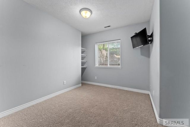 3835 S Taylorview Lane, Ammon, ID 83406