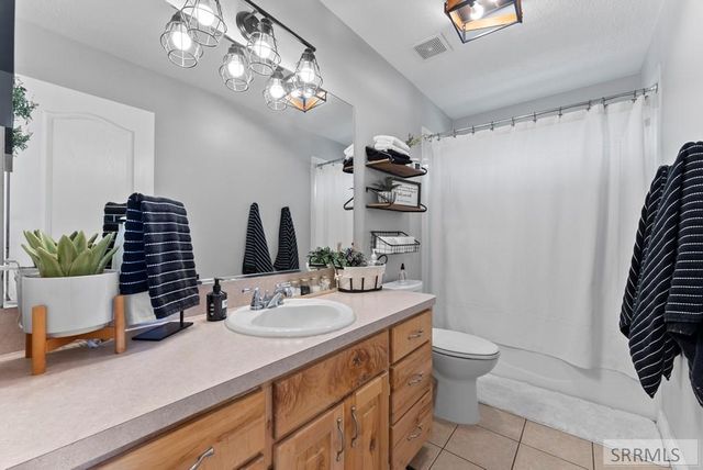 3835 S Taylorview Lane, Ammon, ID 83406