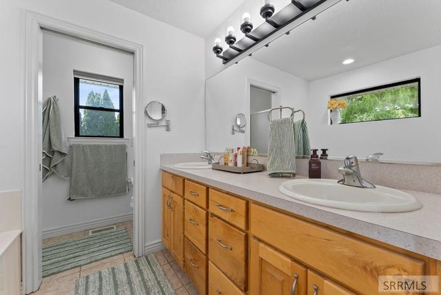 3835 S Taylorview Lane, Ammon, ID 83406