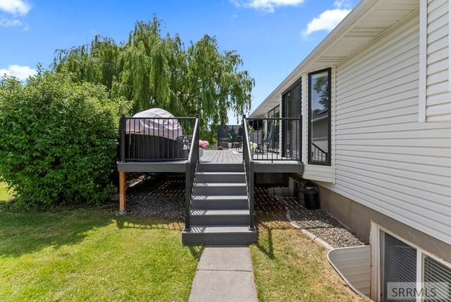 3835 S Taylorview Lane, Ammon, ID 83406