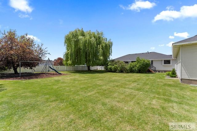 3835 S Taylorview Lane, Ammon, ID 83406