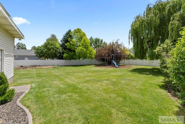 3835 S Taylorview Lane, Ammon, ID 83406