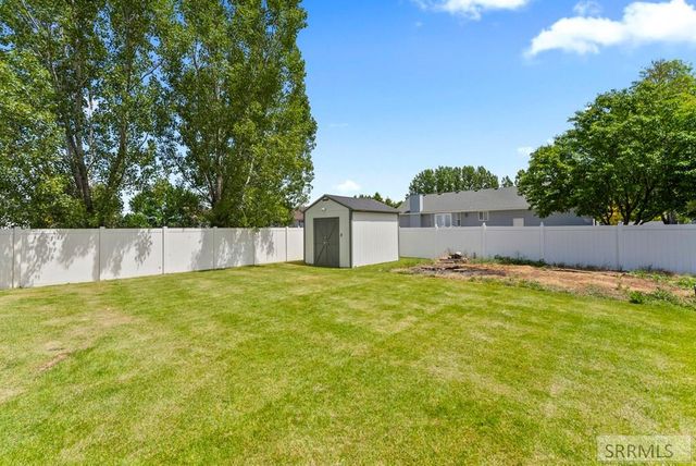 3835 S Taylorview Lane, Ammon, ID 83406