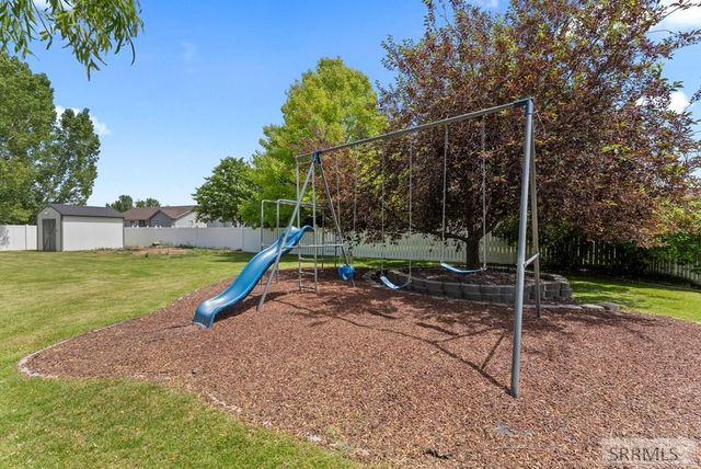 3835 S Taylorview Lane, Ammon, ID 83406