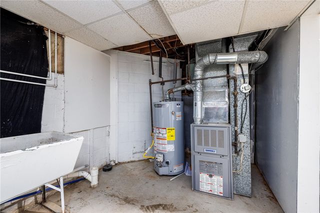 186 Gatewood Avenue, Gates, NY 14624