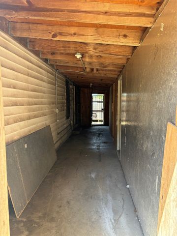 918 Local Vista Drive, Dallas, TX 75217