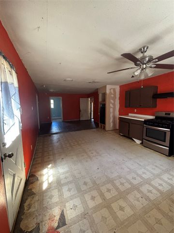 918 Local Vista Drive, Dallas, TX 75217