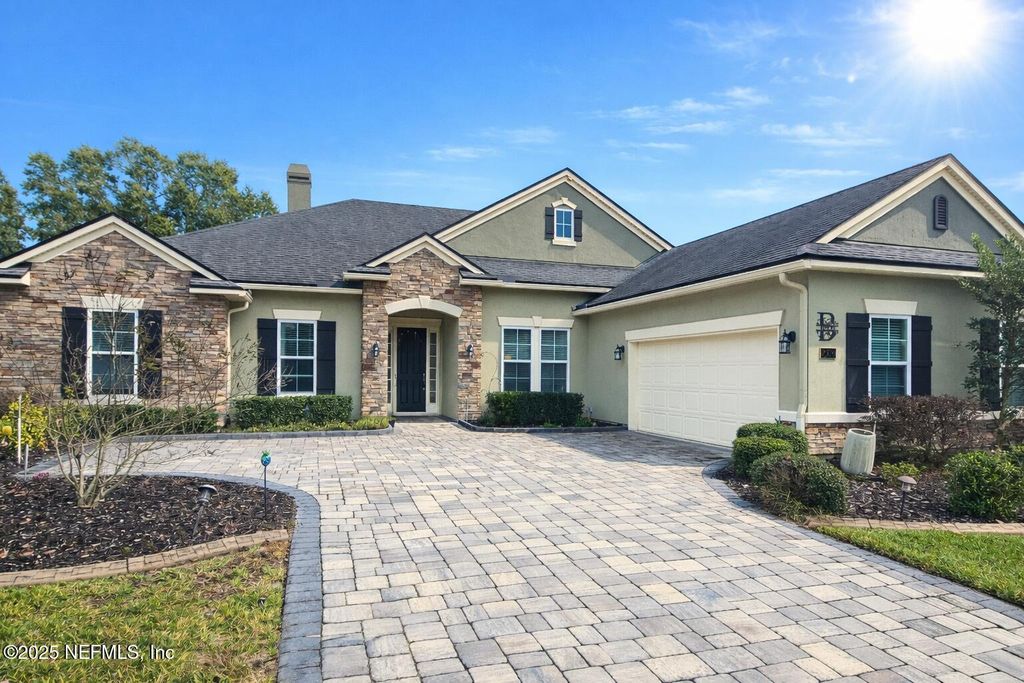 2410 CIMARRONE Boulevard, St. Johns, FL 32259