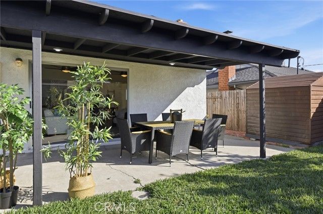 8282 Noble Circle, Huntington Beach, CA 92647