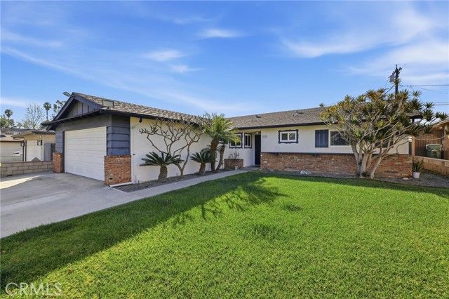 8282 Noble Circle, Huntington Beach, CA 92647