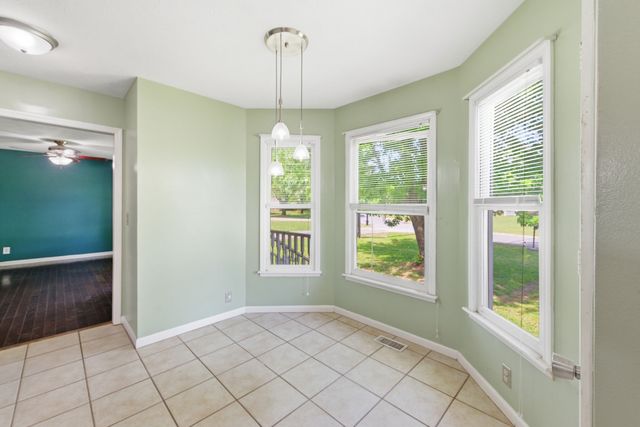2636 Queen Anne Ct, Springfield, TN 37172