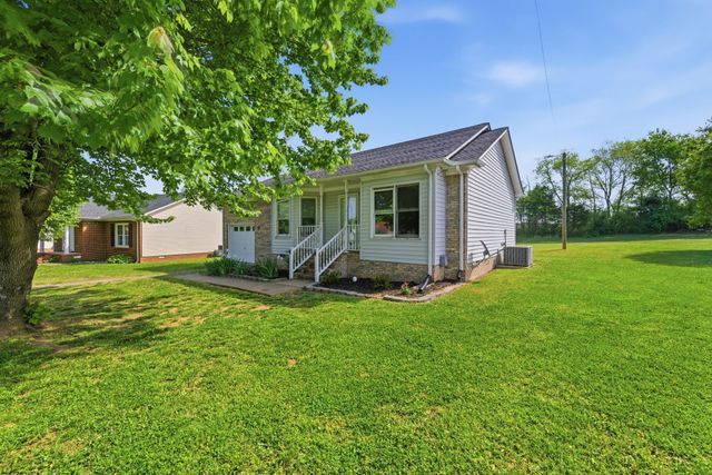 2636 Queen Anne Ct, Springfield, TN 37172