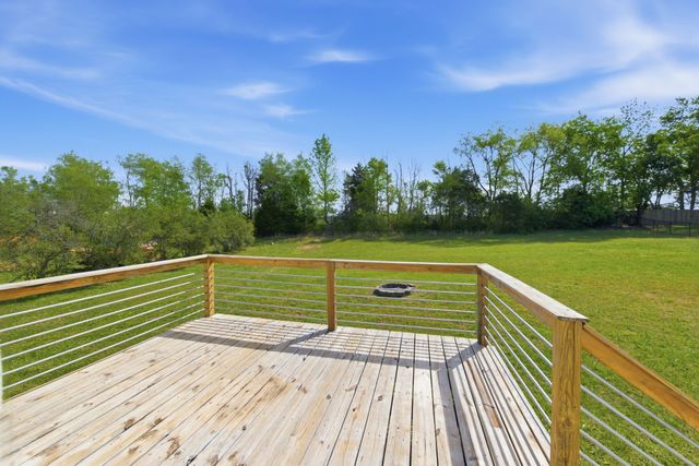 2636 Queen Anne Ct, Springfield, TN 37172