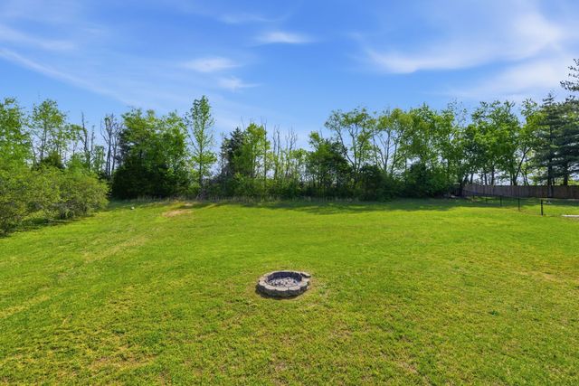 2636 Queen Anne Ct, Springfield, TN 37172