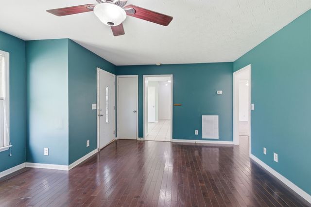2636 Queen Anne Ct, Springfield, TN 37172