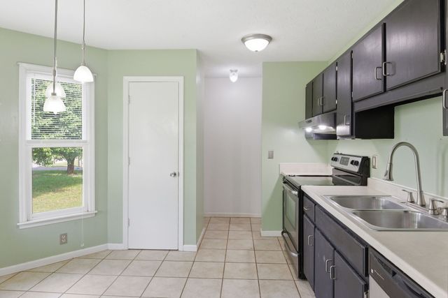 2636 Queen Anne Ct, Springfield, TN 37172
