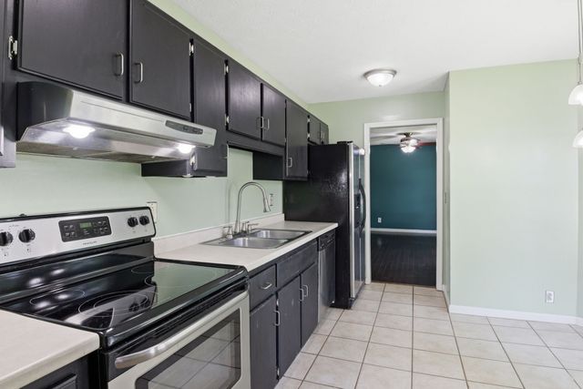 2636 Queen Anne Ct, Springfield, TN 37172